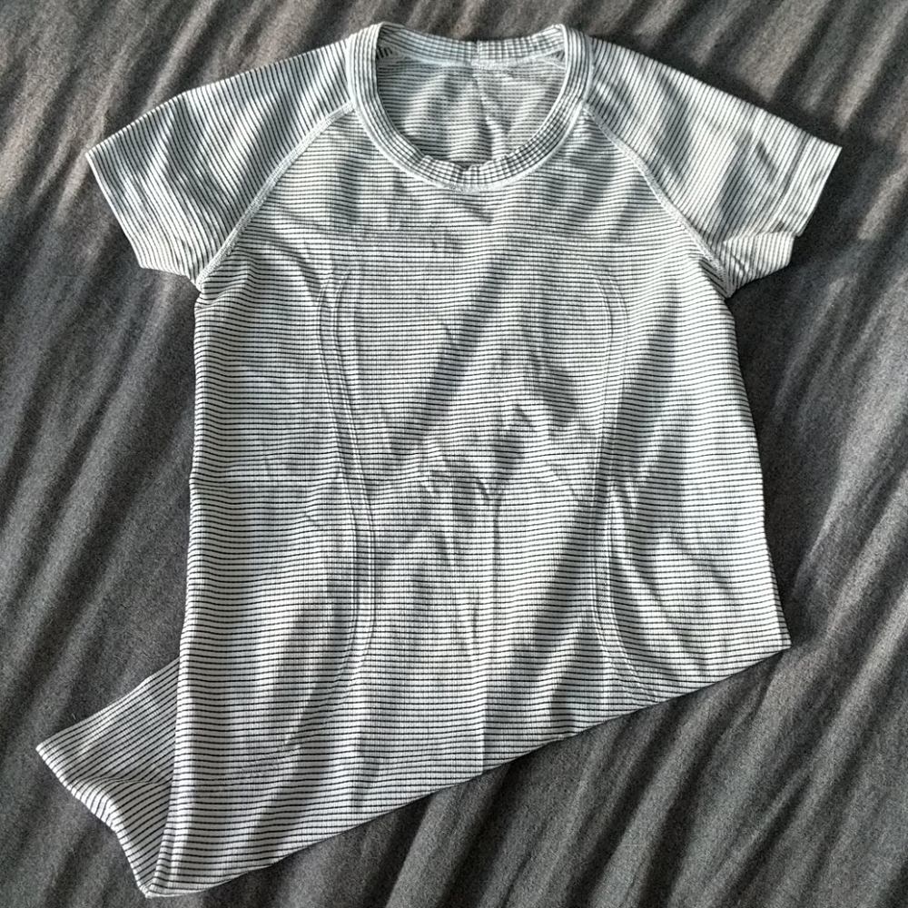 Lululemon Run: Swiftly Tech Short Sleeve *Stripe